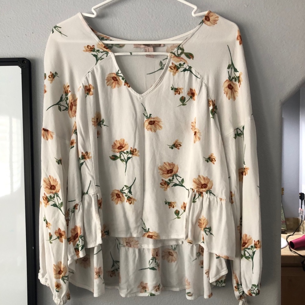 Floral 70’s style top
